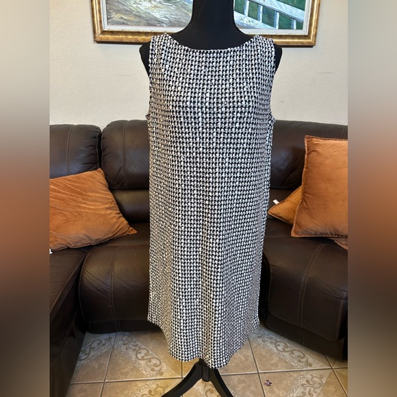 NWT ST. JOHN Sleeveless Ecru White Black Multi Tweed Knit Shift Dress Zip Up M - Picture 1 of 14